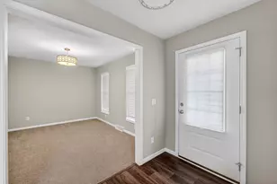 9338 Highland Gate Way, Madison, WI 53593 - Photo 2