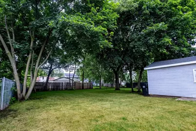 1862 Harrison Avenue, Beloit, WI 53511 - Photo 18