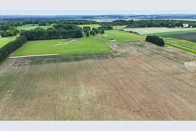 W8127 Dumke Road, Portage, WI 53901 - Photo 32