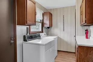 1302 E Garfield St, Mount Horeb, WI 53572 - Photo 12