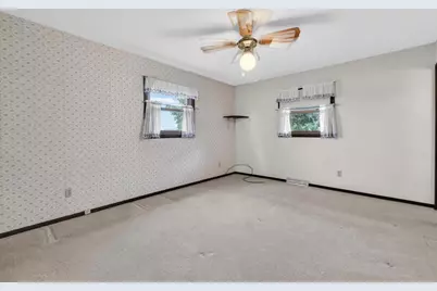1302 E Garfield Street, Mount Horeb, WI 53572 - Photo 24