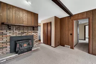 1302 E Garfield St, Mount Horeb, WI 53572 - Photo 8