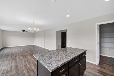 974 Griffin Way, DeForest, WI 53532 - Photo 6