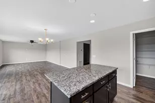 974 Griffin Way, DeForest, WI 53532 - Photo 6