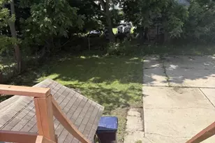 516 S Franklin St, Janesville, WI 53548 - Photo 2