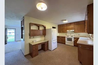 1040 N Sumac Drive, Janesville, WI 53545 - Photo 10