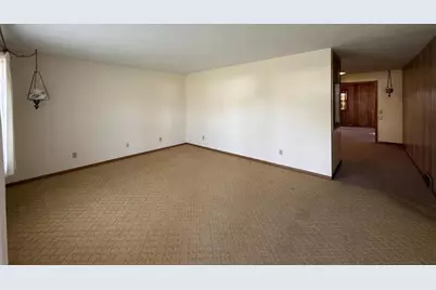 1040 N Sumac Drive, Janesville, WI 53545 - Photo 6
