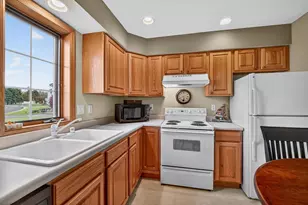 10721 N Bay Shore Ln, Milton, WI 53563 - Photo 8