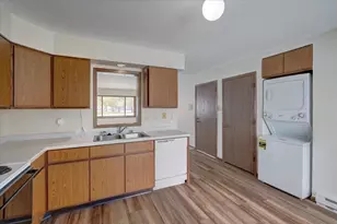 604 School St, Marshall, WI 53559 - Photo 8