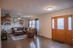 1313 2nd Main St, Elroy, WI 53929 - Photo 10