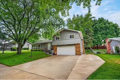 5318 Kingsbridge Road, Madison, WI 53714 - Photo 2