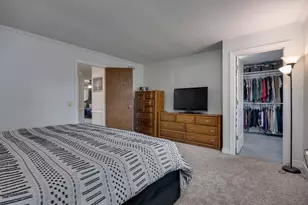 305 Raymond Rd, Waunakee, WI 53597 - Photo 16