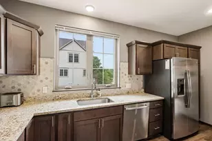 2665 Castle Rock Dr, Fitchburg, WI 53711 - Photo 14