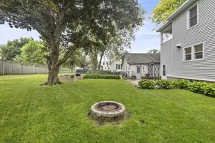 325 S Bridge St, Markesan, WI 53946 - Photo 34