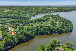 S589 Mockingbird Ct, La Valle, WI 53491 - Photo 32