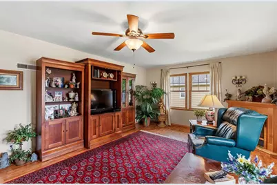 809 Grove Street, Beaver Dam, WI 53916 - Photo 6