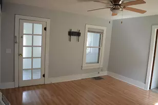 313 Pleasant St, Clinton, WI 53525 - Photo 6