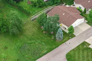 1720 N Hillcrest Dr, Baraboo, WI 53913 - Photo 6