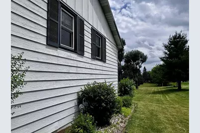 320 W Third Street, Fox Lake, WI 53933 - Photo 34