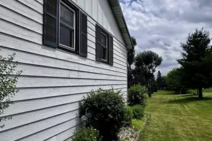 320 W 3rd St, Fox Lake, WI 53933 - Photo 34