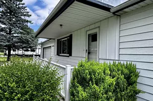 320 W 3rd St, Fox Lake, WI 53933 - Photo 6