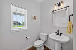 2009 Paris Ln, Cottage Grove, WI 53527 - Photo 26