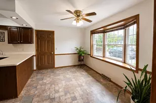 4211 Wilshire Ln, Janesville, WI 53546 - Photo 8