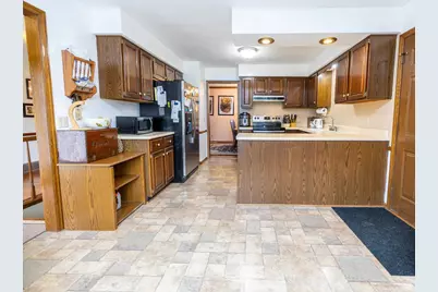 4211 Wilshire Lane, Janesville, WI 53546 - Photo 10