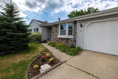 4211 Wilshire Lane, Janesville, WI 53546 - Photo 4