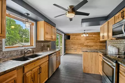 N1544 Poeppel Road, Fort Atkinson, WI 53538 - Photo 6