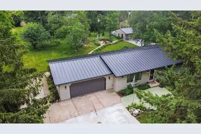 N1544 Poeppel Road, Fort Atkinson, WI 53538 - Photo 2