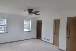 148 Shaw St, Baraboo, WI 53913 - Photo 8