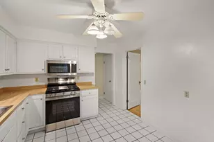 4138 Hiawatha Dr, Madison, WI 53711 - Photo 10