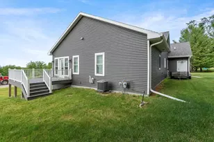 364 Drumlin Loop, Ripon, WI 54971 - Photo 8