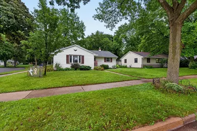4313 School Road, Madison, WI 53704 - Photo 2