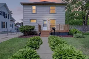 625 Yuba St, Janesville, WI 53545 - Photo 2