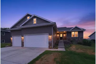 965 N Perry Parkway, Oregon, WI 53575 - Photo 2