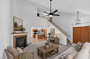 932 Vista Ridge Dr, Mount Horeb, WI 53572 - Photo 6