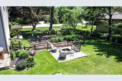 6685 Winding Way, DeForest, WI 53532 - Photo 4