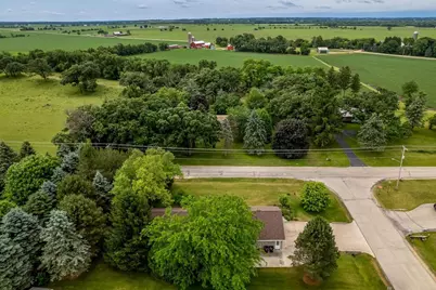 535 Danielson Drive, Darien, WI 53114 - Photo 6
