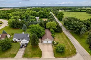535 Danielson Dr, Darien, WI 53114 - Photo 2