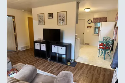 424 E Carroll Street, Portage, WI 53901 - Photo 10