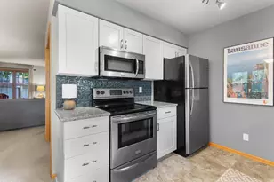 6923 Tottenham Rd, Madison, WI 53711 - Photo 14