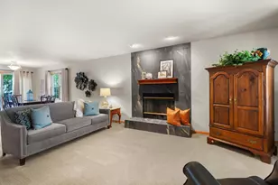 6923 Tottenham Rd, Madison, WI 53711 - Photo 6
