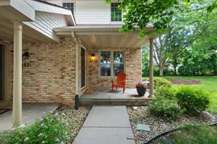 6923 Tottenham Rd, Madison, WI 53711 - Photo 2