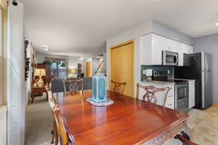 6923 Tottenham Rd, Madison, WI 53711 - Photo 12