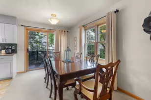 6923 Tottenham Rd, Madison, WI 53711 - Photo 10