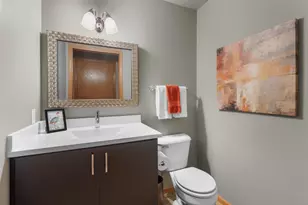 6923 Tottenham Rd, Madison, WI 53711 - Photo 16