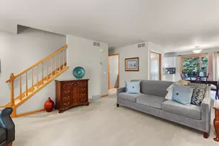 6923 Tottenham Rd, Madison, WI 53711 - Photo 8