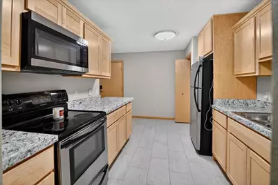 8206 Starr Grass Drive #204, Madison, WI 53719 - Photo 14